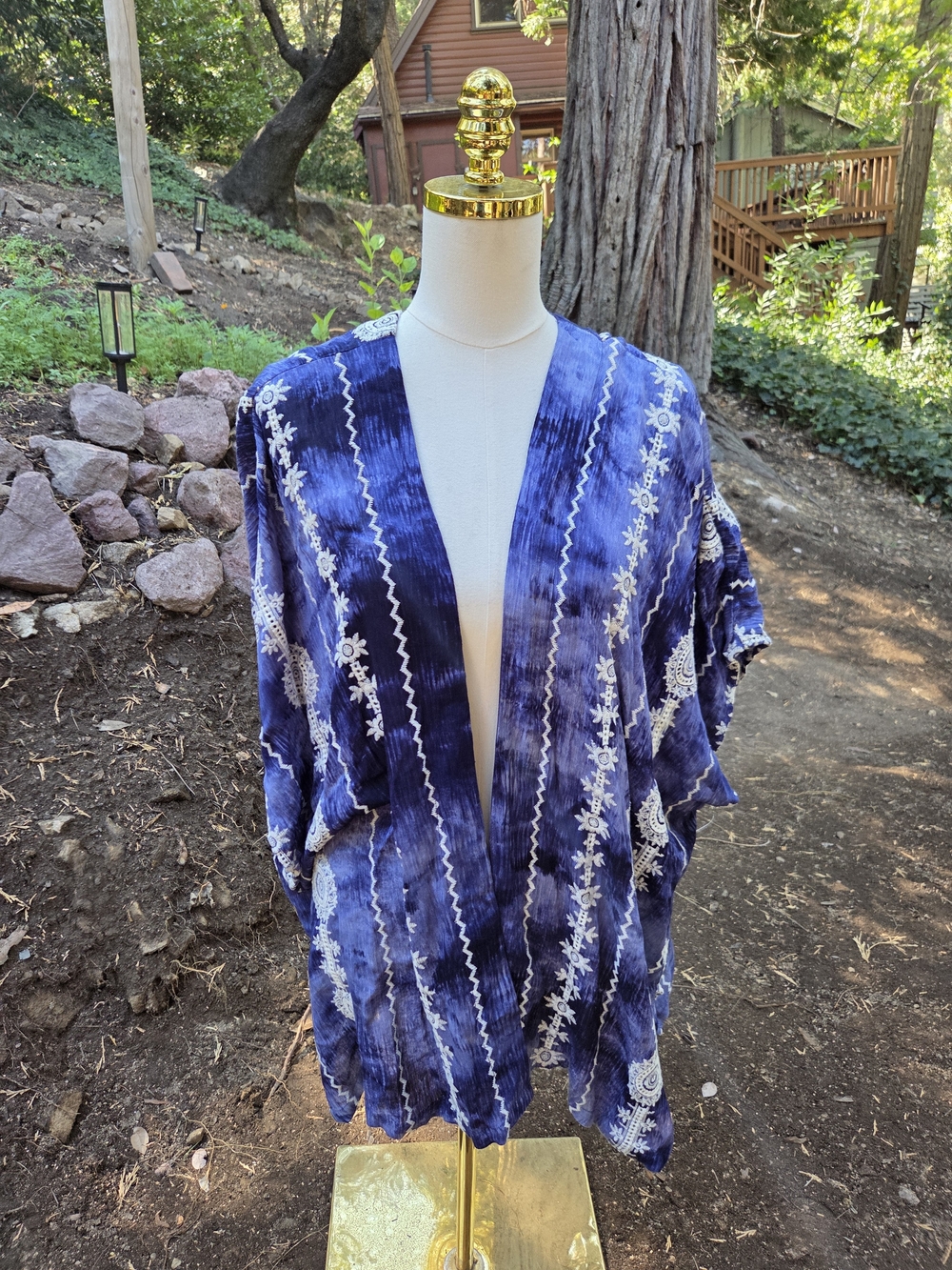Miss Me Boho Blue Tie-Dye Embroidered Open-Front Women’s Kimono Top Size Medium